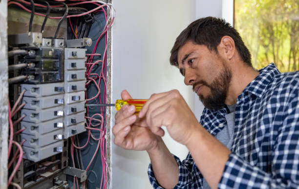 Professional Electrician in Monroeville, IN